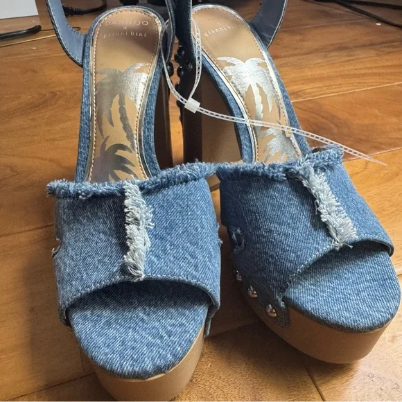 NWT Dannijo X Gianni Bini Daisy Denim Studded Platform Sandals Sz 7,5 - Picture 9 of 10